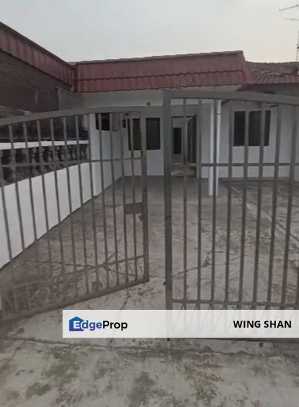 For Sale Taman University 1 sty Terrace House, New Painting , Johor, Skudai