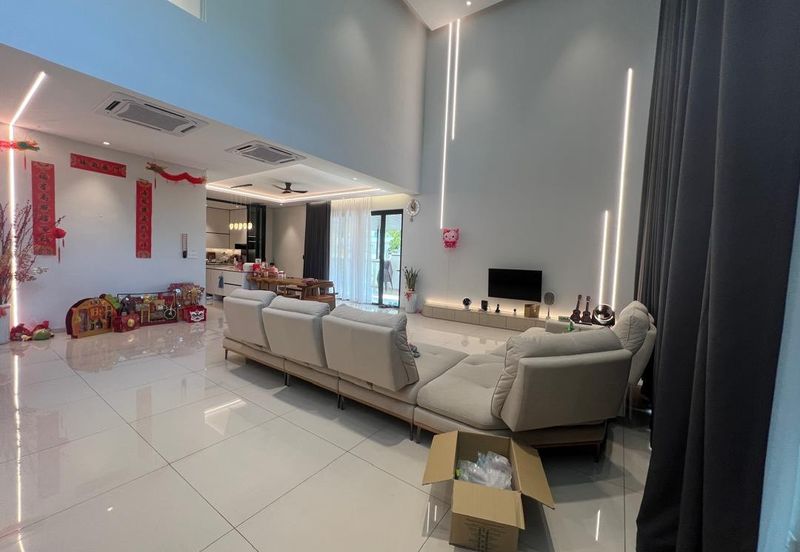 The Canal Garden South, Horizon Hills