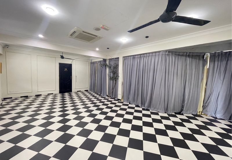 Pusat Perdagangan Danga Utama