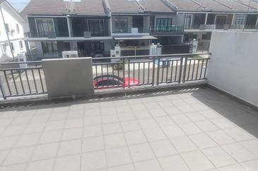 Meridin East The Greenway & The Eden