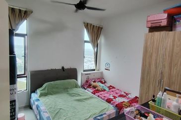 D'Summit Residences @ Kempas Utama