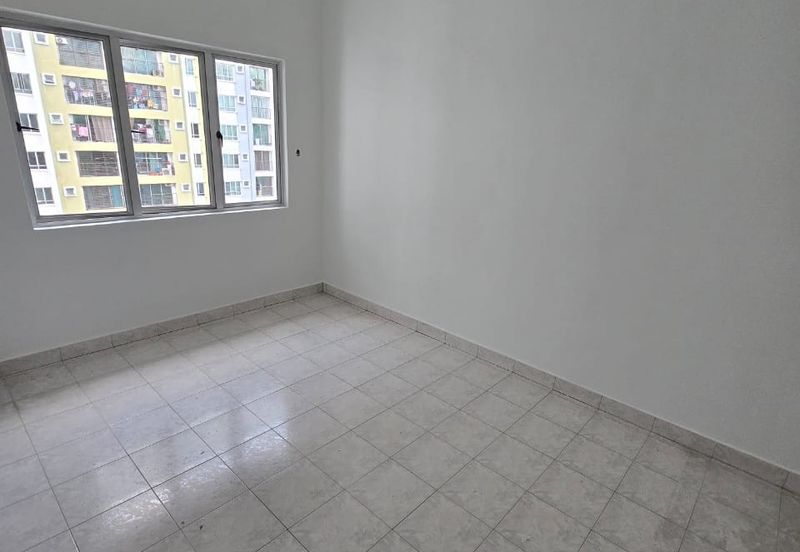 Bistari Impian Apartment @ Larkin