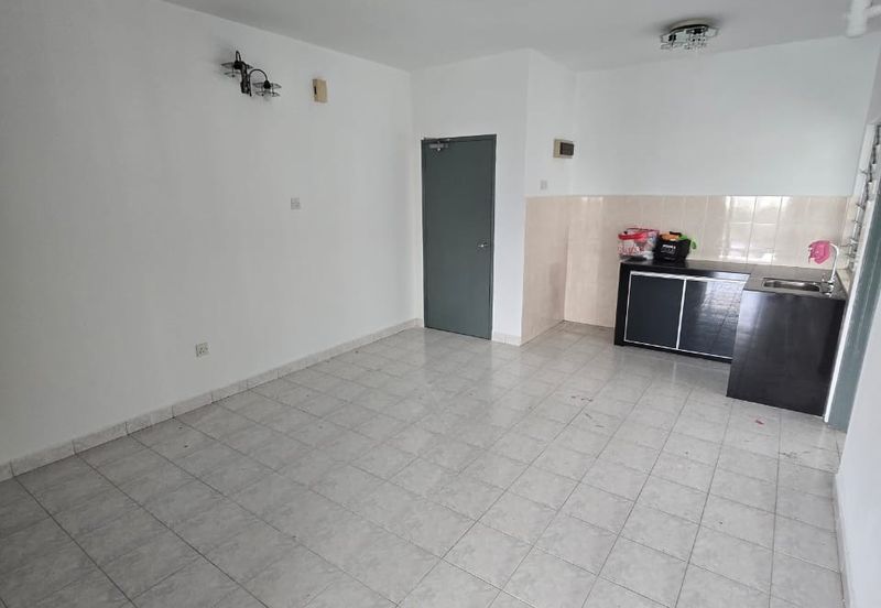 Bistari Impian Apartment @ Larkin