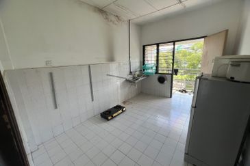 Lily & Jasmine Apartment