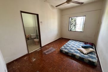 Lily & Jasmine Apartment