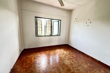 Lily & Jasmine Apartment