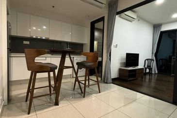 Almas Suites @ Puteri Harbour