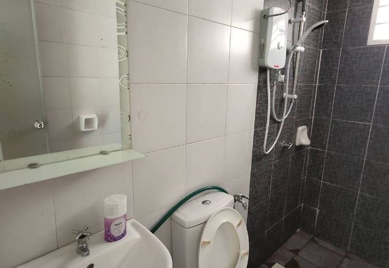 M'Tiara Apartment @ Larkin Idaman