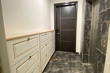 D'Summit Residences @ Kempas Utama