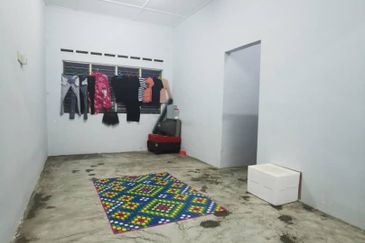 Taman Pulai Utama Flat