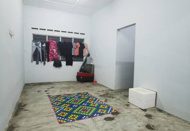 Taman Pulai Utama Flat