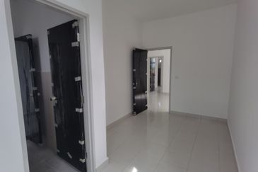 Erica @ Meridin East