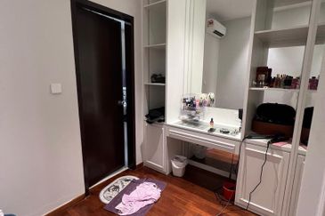 The Canal Garden South, Horizon Hills