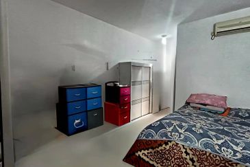 Bangunan Duta Impian (The Embassy Suites)