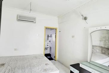 Sri Intan (Bandar Seri Alam)