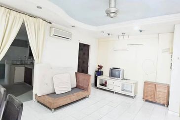 Sri Intan (Bandar Seri Alam)