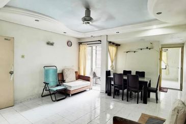 Sri Intan (Bandar Seri Alam)