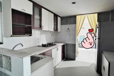 Sri Intan (Bandar Seri Alam)