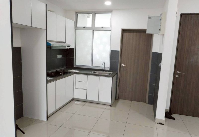 SKS Habitat Apartment, Larkin