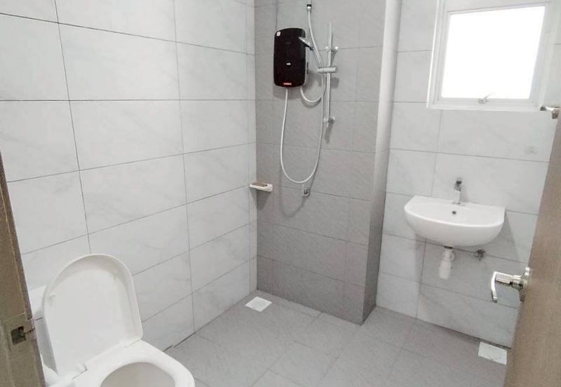 SKS Habitat Apartment, Larkin