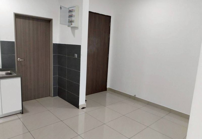 SKS Habitat Apartment, Larkin