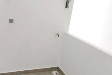 SKS Habitat Apartment, Larkin