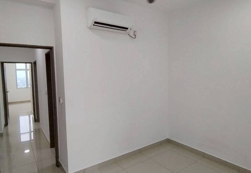 SKS Habitat Apartment, Larkin