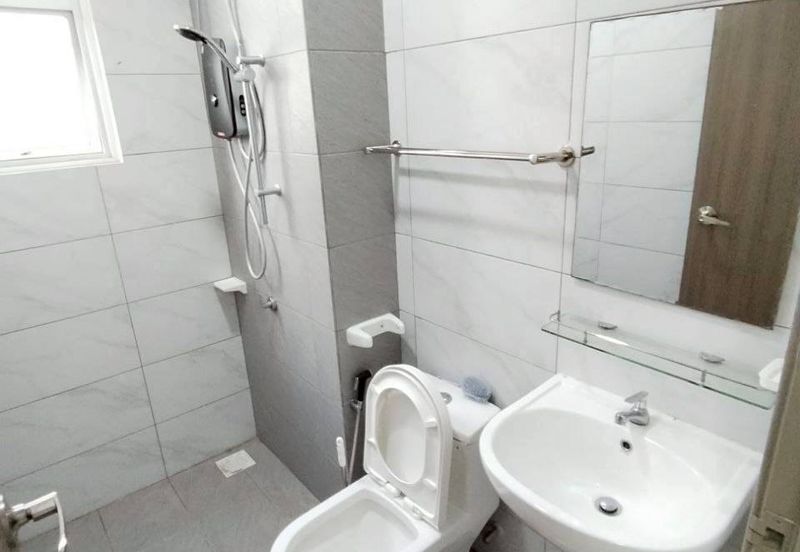 SKS Habitat Apartment, Larkin