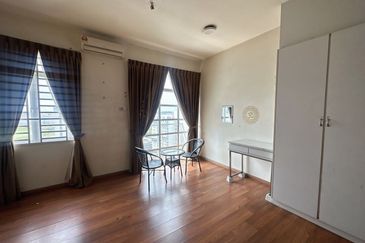 Nusa Heights (Nusa Puncak)