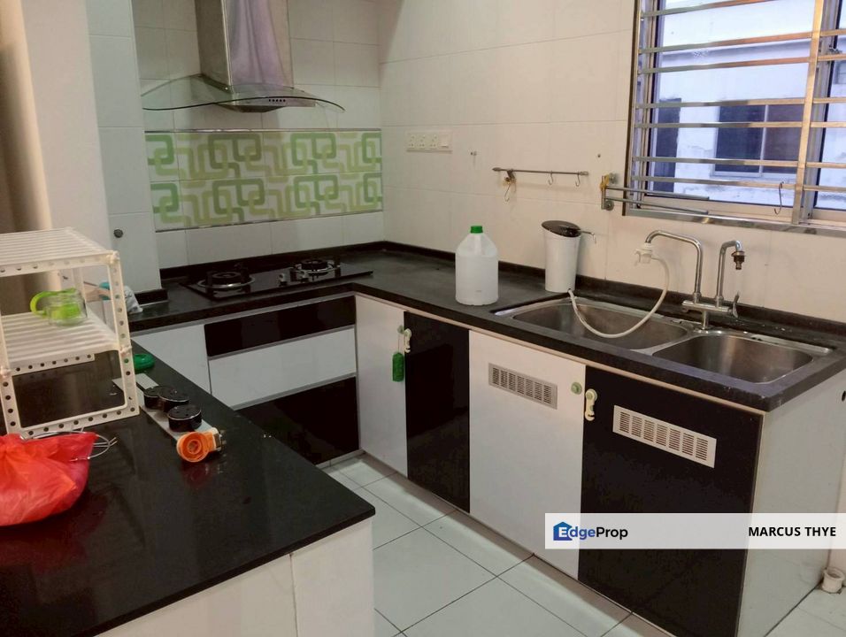 Taman Setia Tropika, Johor, Setia Tropika