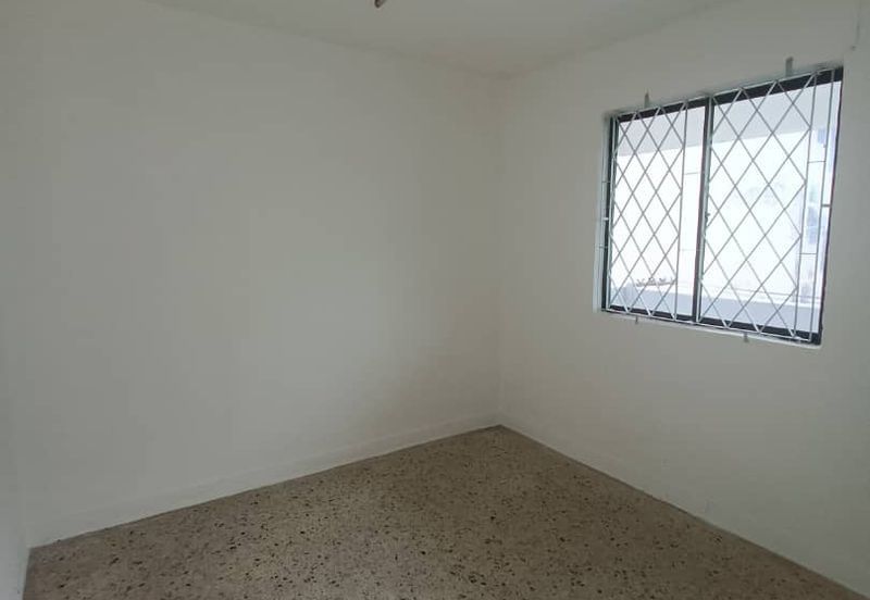 Flat Taman Ungku Tun Aminah