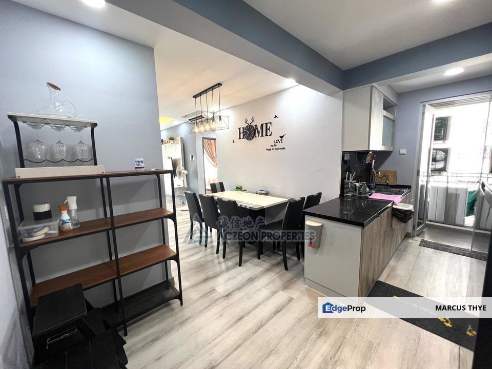 Midas Perling, Johor, Johor Bahru