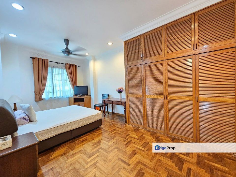 Petri Condominium with FULLY FURNISH  @ Town Area 3+2 bedroom for rent, Johor, Johor Bahru
