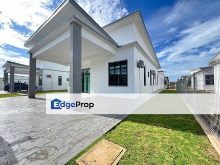 Brand New segamat Taman Yayasan Single Storey Bungalow 4 bedroom , Johor, Segamat