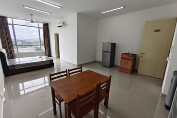 Dedaun Hijau (Greenfield Regency)