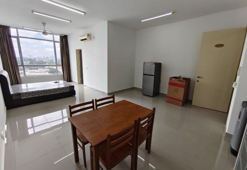 Dedaun Hijau (Greenfield Regency)