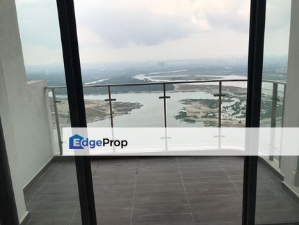 Royal Strand Country Garden Danga Bay 2 BEDROOM UNIT FOR SALE WITH VERY NICE SEA VIEW, Johor, Johor Bahru