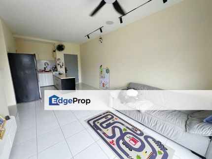 Camellia Residence @ Seri Austin 3 bedroom with partial furnish, Johor, Johor Bahru
