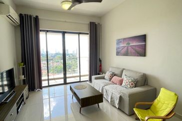 Baypoint @ Country Garden Danga Bay