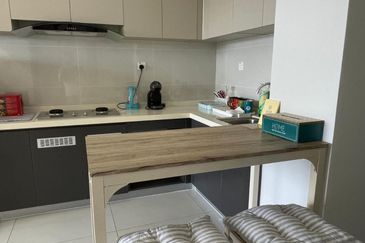 Baypoint @ Country Garden Danga Bay