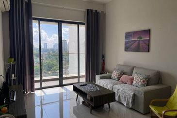 Baypoint @ Country Garden Danga Bay