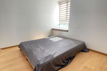 Baypoint @ Country Garden Danga Bay