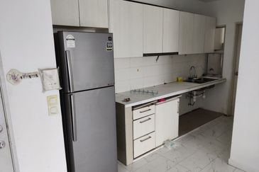 Dedaun Hijau (Greenfield Regency)