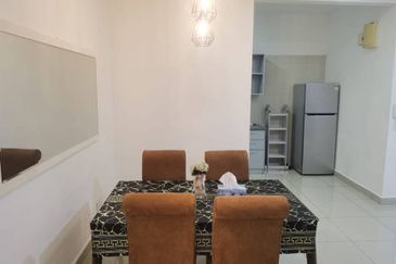 Dedaun Hijau (Greenfield Regency)