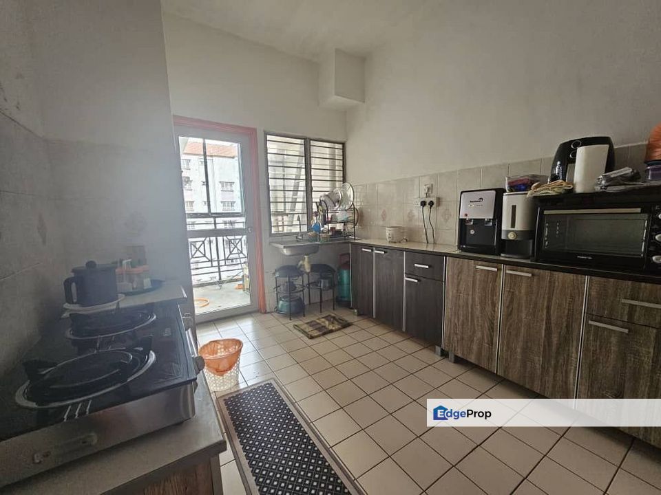 Dwi Mahkota 4 bedroom unit FOR SALE Nearby: Persiaran Tanjung, Alif, Jentayu, Tampoi, Damansara Aliff, Johor, Johor Bahru