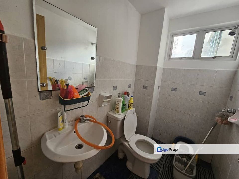 Dwi Mahkota 4 bedroom unit FOR SALE Nearby: Persiaran Tanjung, Alif, Jentayu, Tampoi, Damansara Aliff, Johor, Johor Bahru