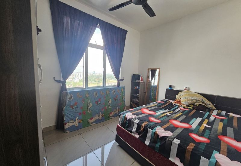 SKS Habitat Apartment, Larkin