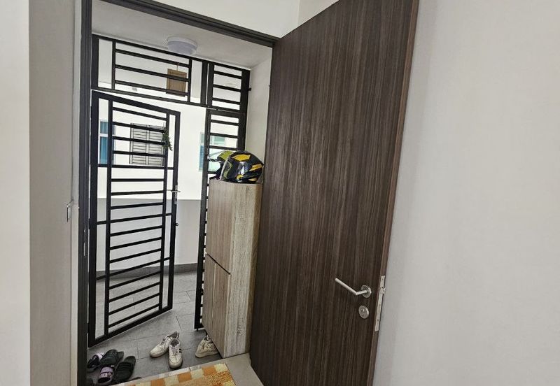 SKS Habitat Apartment, Larkin