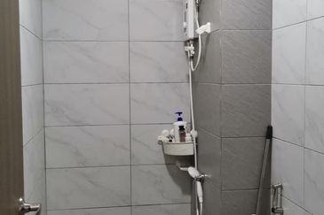 SKS Habitat Apartment, Larkin