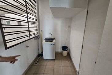 Dedaun Hijau (Greenfield Regency)